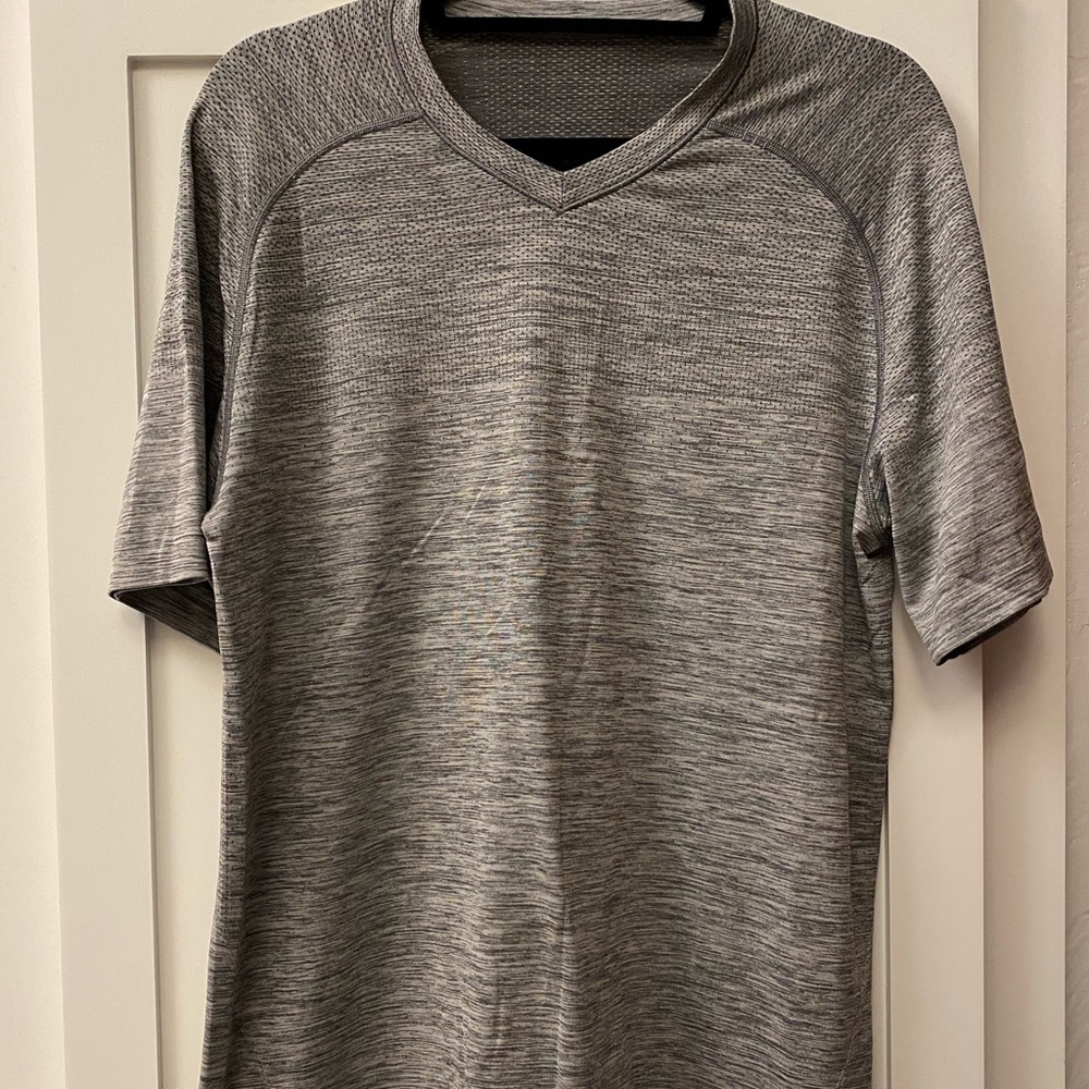 Lululemon Men’s Metal Tech Vent Short Sleeve